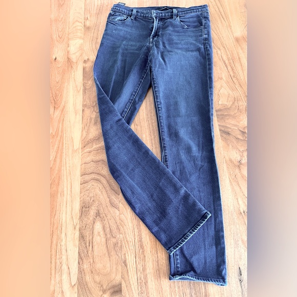 JBRAND MAUDE MID-RISE CIGARETTE JEANS IN SPARK. Size 28. Good condition. - Picture 3 of 7